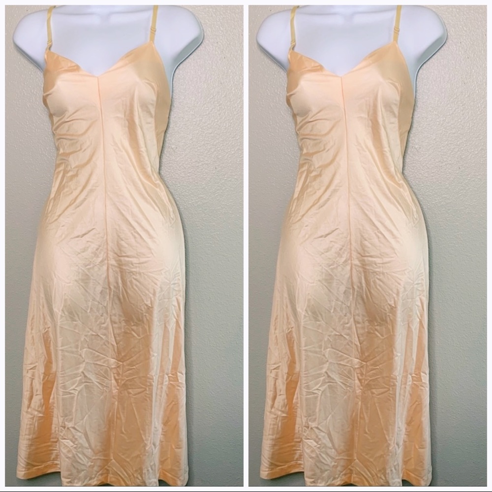 ✨ Vintage 60’s Champagne Slip Dress